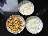 白萝卜糯米豆浆的做法步骤2