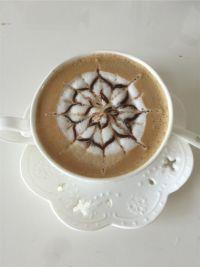 卡布基诺拉花咖啡的做法步骤7