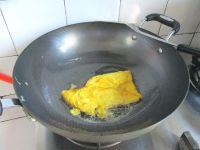 清炒海米鸡蛋莴笋的做法步骤3