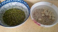 莲子绿豆薏米汤的做法步骤1